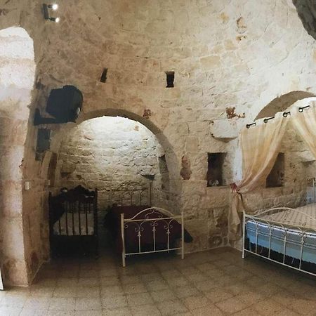カロヴィーニョTrullo Saracenoアパートメント エクステリア 写真