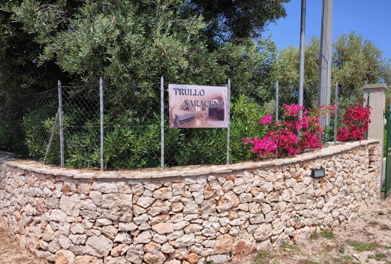 カロヴィーニョTrullo Saracenoアパートメント エクステリア 写真